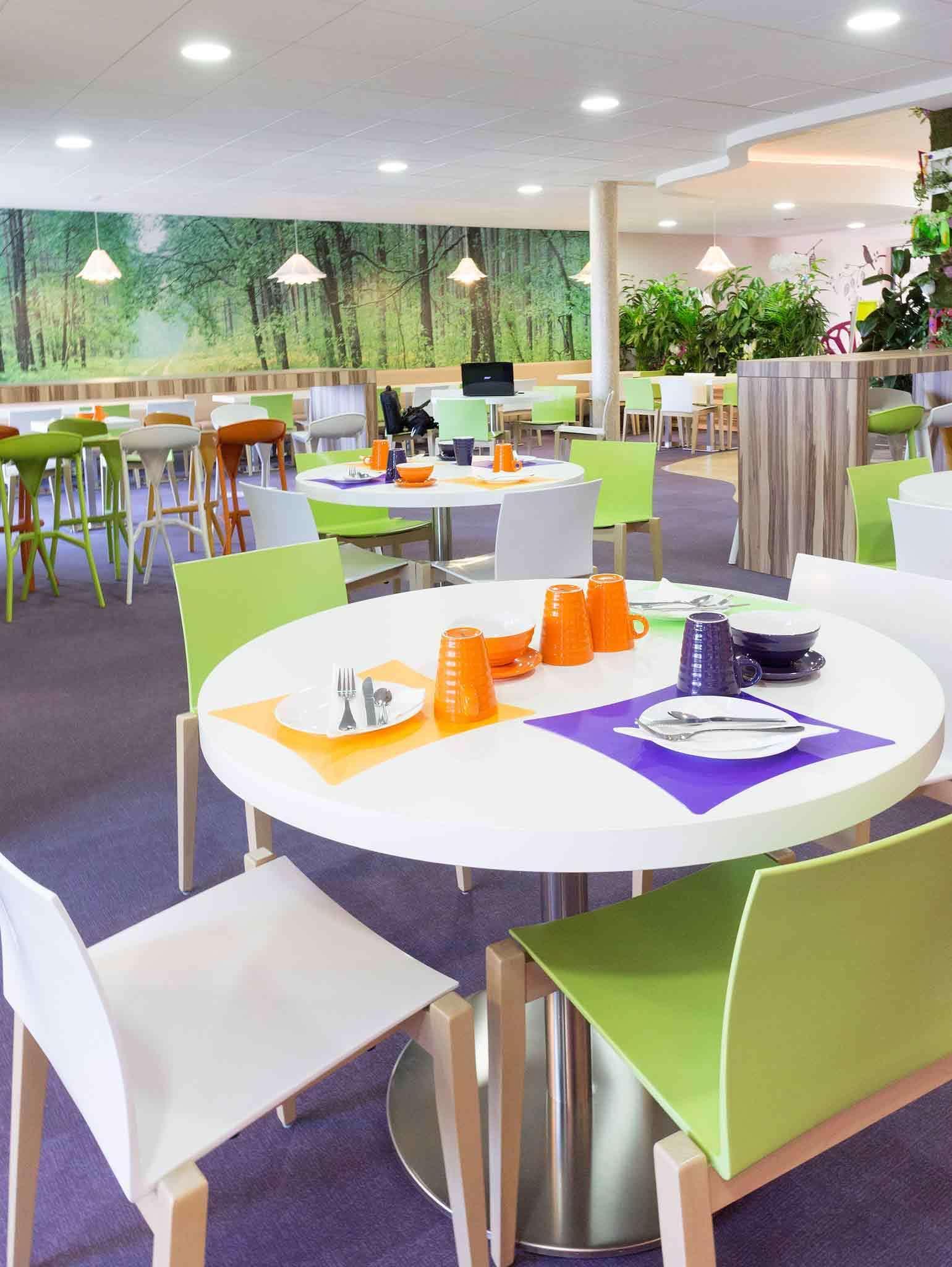 Ibis Styles Sur Lot Hotel 3*
