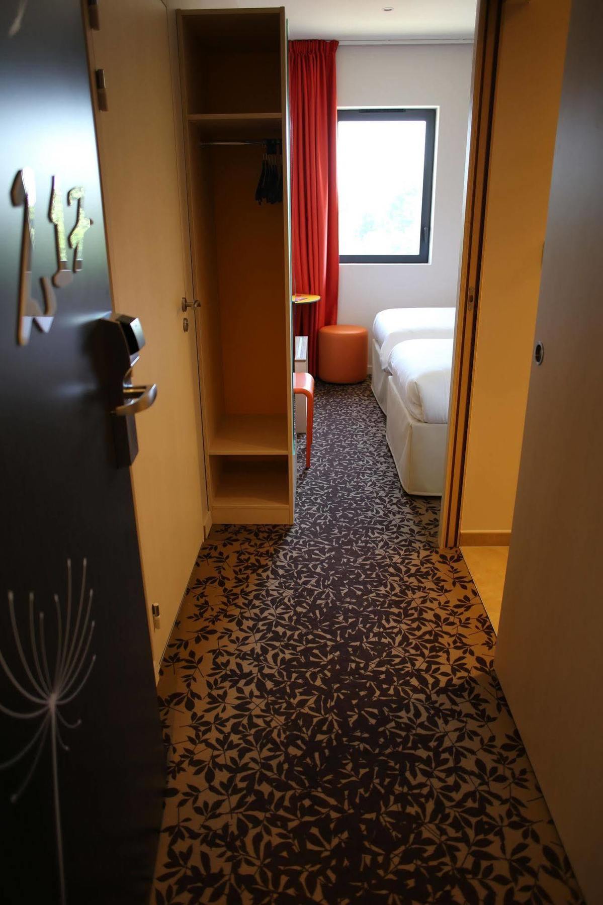 Ibis Styles Sur Lot Hotel 3*